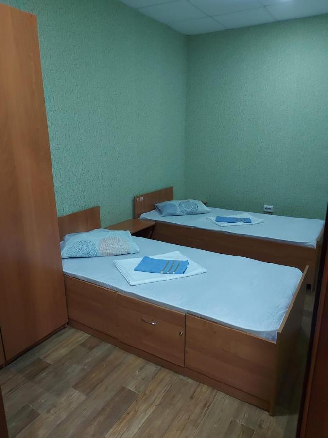 Мини-Отель "Алатау",Хостел Павлодар Екстериор снимка
