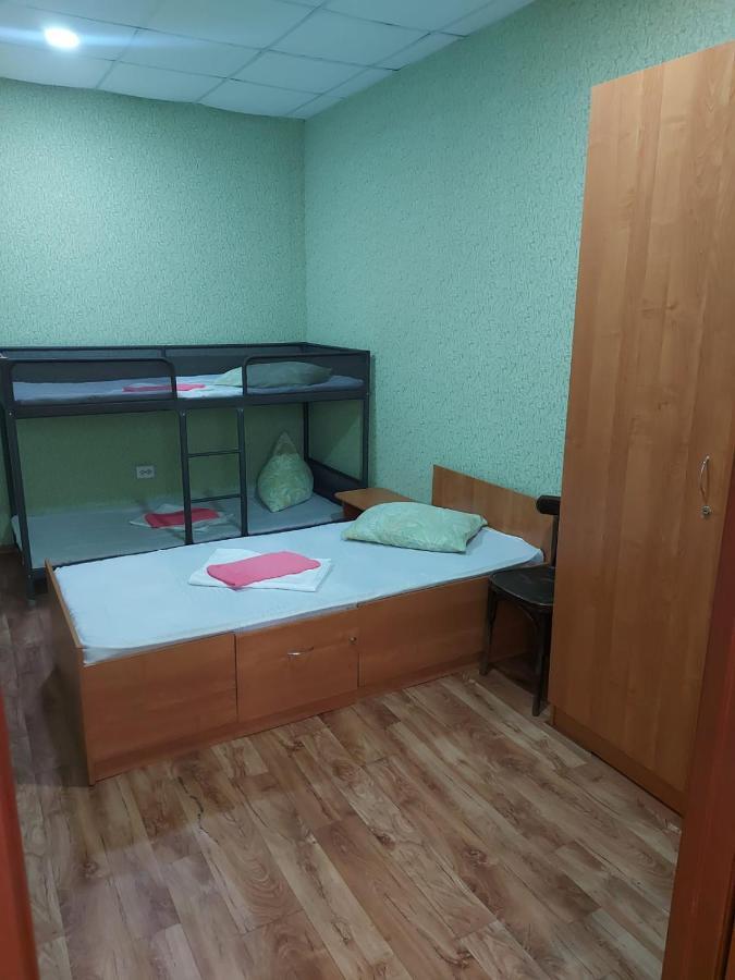 Мини-Отель "Алатау",Хостел Павлодар Екстериор снимка